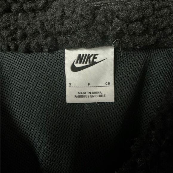 Nike Sportswear Women’s Sherpa Full-Zip Jacket Size S - Picture 5 of 5
